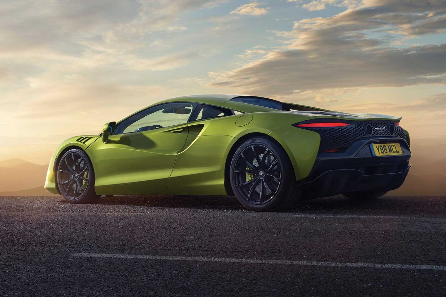 McLarenArtura