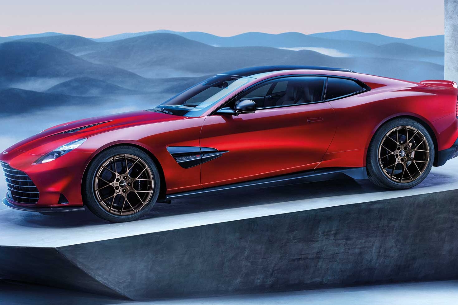 Aston Martin Vanquish